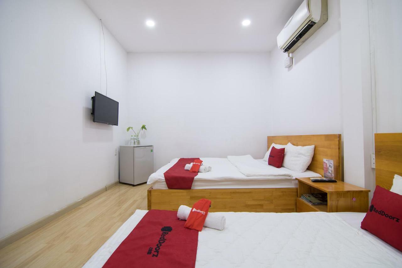Reddoorz Near Nguyen Hue Walking Street 2 - Dorms Available Ho-Chi-Minh-Stadt Exterior foto